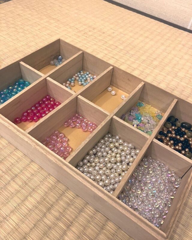2月のイベントに向けて
少しづつ準備中☆

イベント詳細↓
takeanap.jp/event-topic/

明日25日も
10時よりドロップイン開催します。

【ドロップイン利用料金】
1時間利用　550円
2時間利用　990円
2時間以上利用〜営業終了まで　1,480円
※全て税込
※いたばしPayでお支払いの方（1／31まで）
2時間利用→100円引き
2時間以上利用→200円引き

▫️和の雰囲気を残した
　　️小さな小さなコワーキングスペース

東武東上線大山駅より徒歩15分
有楽町線千川駅より徒歩10分
池袋駅西口より国際興業バス
水道タンク裏バス停より徒歩1分
お問い合わせ・ご見学はDM、HPまで

Twitter → https://mobile.twitter.com/takeanap_jp/

#板橋区
#豊島区
#千川駅
#大山駅
#小竹向原駅
#要町駅
#テイクアナップ
#TAKEANAP
#コワーキングスペース
#シェアオフィス
#イベントスペース
#ワークスペース
#コミュニティスペース
#自習室
#畳
#畳の部屋
#カフェ
#コーヒー
#和カフェ
#japaneseculture